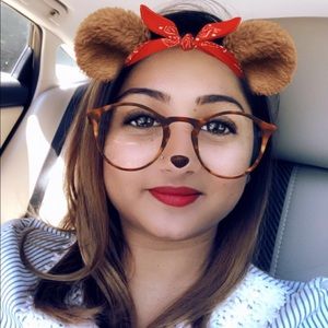 Meet your Posher, Nnatalie